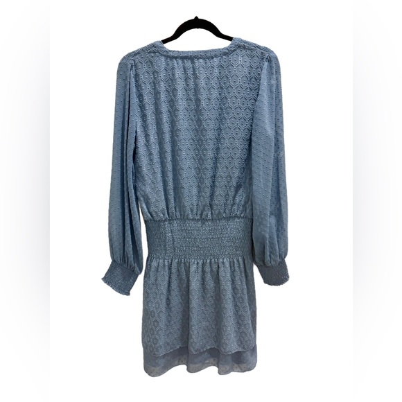 NWOT White House Black Market Blouson
Dress Size Medium - Picture 2 of 7